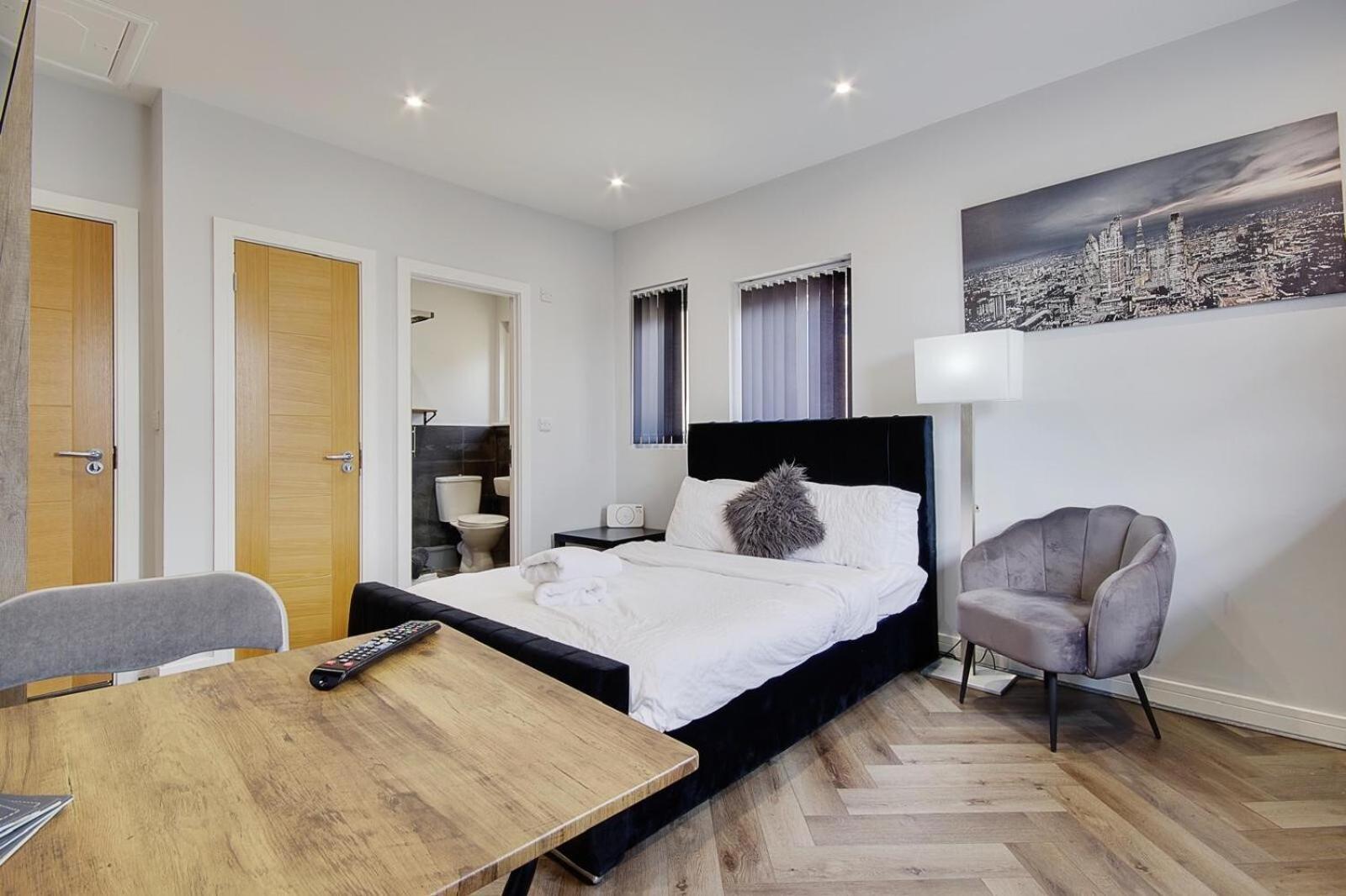 Wimbourne Road 1